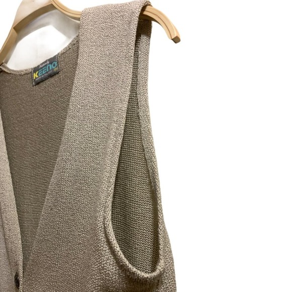 Vintage Fashion by Keeno sleeveless sweater vest - Picture 2 of 6